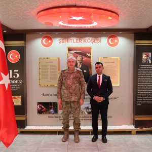 9’uncu Kolordu Komutanı Tümgeneral Osman Akyıldız İl Müdürlüğümüzü Ziyaret Etti. - fotoğraf 1