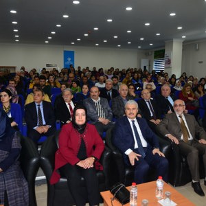 25 Kasım Kadına Yönelik Şiddetle Mücadele Günü İlimizde çeşitli etkinlikler yapıldı. - fotoğraf 3