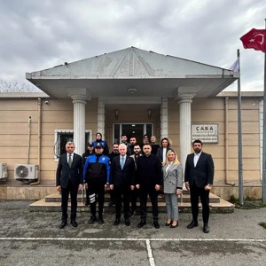 Sayın Valimiz Davut GÜL, İl Müdürümüz Sn. Ömer TURAN eşliğinde İlk Kabul İstanbul Ayvansaray Çocuk Evleri Sitesi’ne ziyarette bulunmuştur - fotoğraf 1