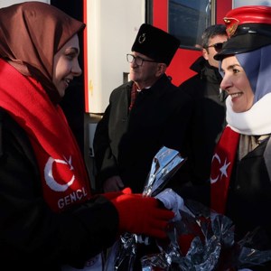 Bakanımız Göktaş, Sarıkamış'ta şehit ve gazi aileleri onuruna verilen yemeğe katıldı - fotoğraf 7
