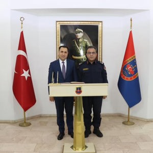 İl Müdürümüz İlkay Türkoğlu, Aydın İl Jandarma Komutanı Tuğgeneral Sayın Necip Çarıkcıoğlu’nu makamında ziyaret etti. - fotoğraf 1