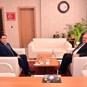 Valimiz Sayın Yakup Canbolat, İl Müdürümüz İlkay Türkoğlu’na iade-i ziyarette bulundu. - fotoğraf 2