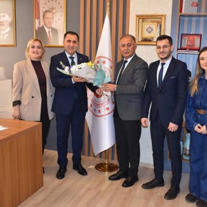 Aydın’da Kreş ve Çocuk Kulüpleri Eğitim Derneği (AKÇED) Başkanı Sayın Nuri Kaya ve beraberindeki heyet, İl Müdürümüz  İlkay Türkoğlu’na hayırlı olsun ziyaretinde bulundu. - fotoğraf 1