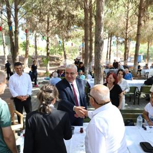 DÜNYA YAŞLILAR GÜNÜNDE BÜYÜKLERİMİZLE BİR ARADAYDIK - fotoğraf 4