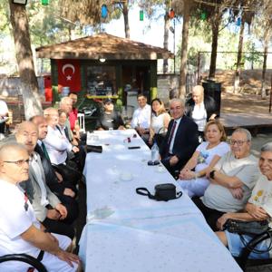 DÜNYA YAŞLILAR GÜNÜNDE BÜYÜKLERİMİZLE BİR ARADAYDIK - fotoğraf 5