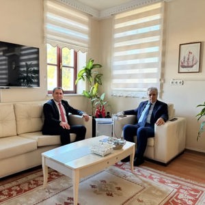 İl Müdürümüz İlkay Türkoğlu, Kuşadası Kaymakamı Sayın İbrahim Keklik’i makamında ziyaret etti. - fotoğraf 2