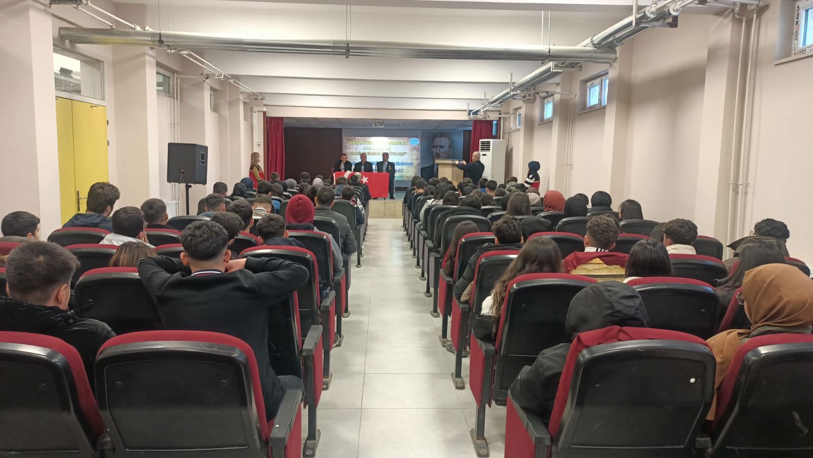 “Vatan ve Kahramanlık Buluşmaları”nı Borsa İstanbul Anadolu Lisesi’nde Gerçekleştirdik - fotoğraf 2