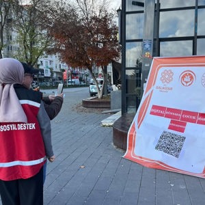 “Dijital Dünyada Çocuk Hakları Sözleşmesi” Konusunda Bilgilendirme Standı Açtık - fotoğraf 2