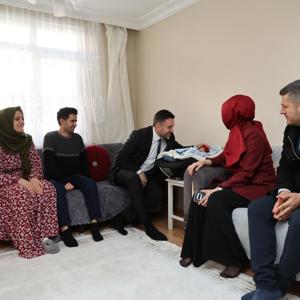 Evlenecek Gençlerin Desteklenmesi Projesi Kapsamında Destek Alan Çiftlerimizi Ziyaret Ederek Sayın Bakanımız Mahinur Özdemir Göktaş'ın Tebriklerini İletiyoruz - fotoğraf 1
