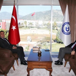 İl Müdürümüz İlkay Türkoğlu, Adnan Menderes Üniversitesi Rektörü Prof. Dr. Bülent Kent’i makamında ziyaret etti. - fotoğraf 1