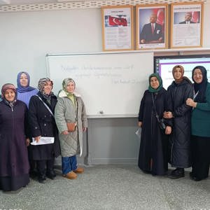 Modüler Aile Eğitim Programı Kapsamında Orta Ve Geç Çocukluk Dönemi İle Ergenlik Dönemi Ele Alındı - fotoğraf 7