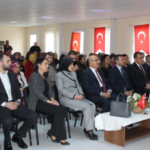 “Uluslararası Kadına Yönelik Şiddetle Mücadele Günü” Kapsamında Düzenlenen Konferansımız - fotoğraf 14
