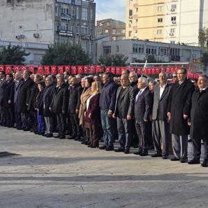 CEYHAN'IN KURULUŞUNUN 104. YILI KUTLAMALARI MÜNASEBETİYLE CEYHAN KAYMAKAMLIĞININ DÜZENLEDİĞİ TÖREN - fotoğraf 1