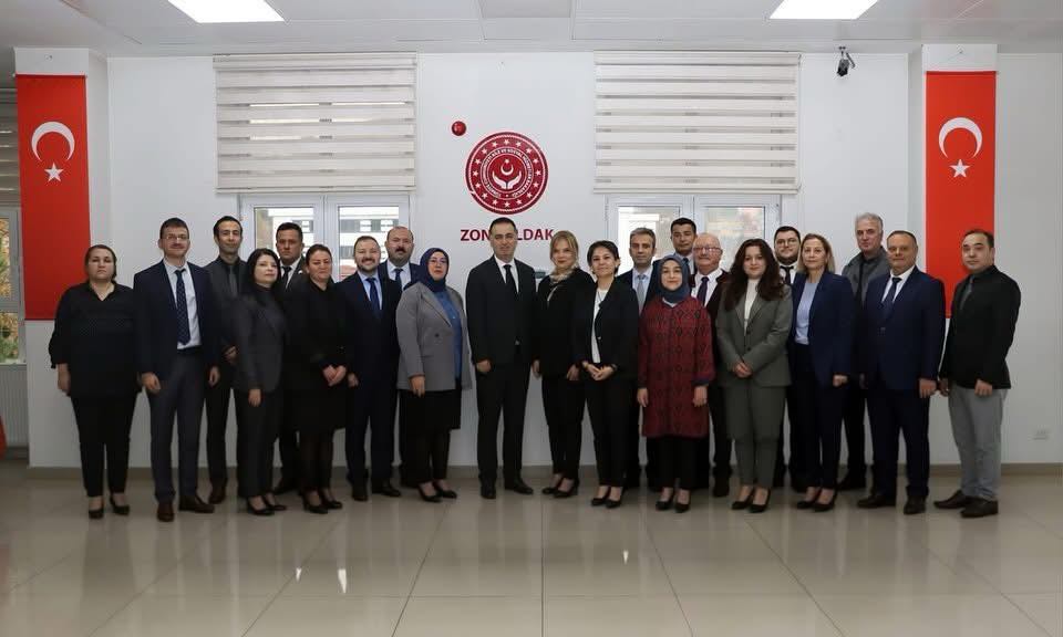 Kuruluş Müdürlerimiz ile Şube Müdürlerimize Yönelik Protokol ve Nezaket Kuralları Konulu Eğitim Gerçekleştirilmiştir. 