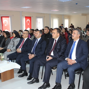 “Uluslararası Kadına Yönelik Şiddetle Mücadele Günü” Kapsamında Düzenlenen Konferansımız - fotoğraf 17