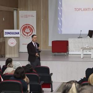 Protokol ve Nezaket Kuralları Konulu Üç Gün Sürecek Olan Eğitimin 1.günü Tamamlanmıştır. - fotoğraf 3