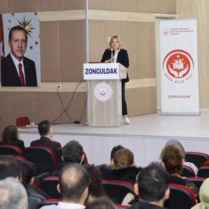 Protokol ve Nezaket Kuralları Konulu Üç Gün Sürecek Olan Eğitimin 1.günü Tamamlanmıştır. - fotoğraf 4