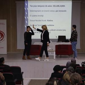 Protokol ve Nezaket Kuralları Konulu Üç Gün Sürecek Olan Eğitimin 1.günü Tamamlanmıştır. - fotoğraf 8