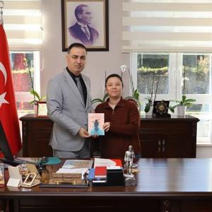 Özel Kuzey Bakım Merkezinden hizmet almakta olan Ümmühan KALENDER’ in şiir kitabının tanıtımı ve imza günü gerçekleştirilmiştir. - fotoğraf 2