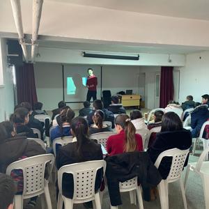 Çocukların İnternet Ortamında İstismarının Önlenmesi Çalışmaları Kapsamında Teknoloji Bağımlılığı, Mahremiyet ve İnternet Kullanım Semineri - fotoğraf 2