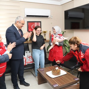 ŞEHİDİMİZİN EMANETİ ESMA YAREN İÇİN ANLAMLI BİR DOĞUM GÜNÜ BULUŞMASI - fotoğraf 1
