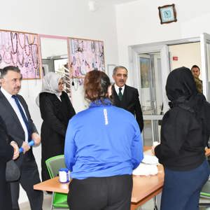"Güçlendirici Bakım Modeli" İçin Paydaş Kurumlar Bir Arada: Bursa İl Eylem Planı Toplantısı Gerçekleştirildi - fotoğraf 7
