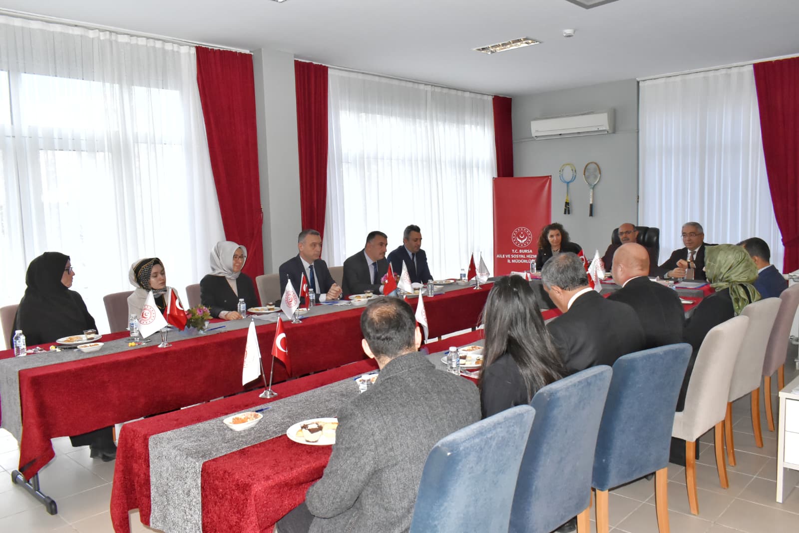 "Güçlendirici Bakım Modeli" İçin Paydaş Kurumlar Bir Arada: Bursa İl Eylem Planı Toplantısı Gerçekleştirildi