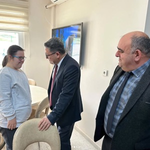 İl Müdürümüz Sayın Adem YÜCEL, Müdürlüğümüze bağlı Gündüz Bakım Rehabilitasyon ve Aile Danışma Merkezi Müdürlüğü’nü ziyaret ederek incelemelerde bulundu. - fotoğraf 1