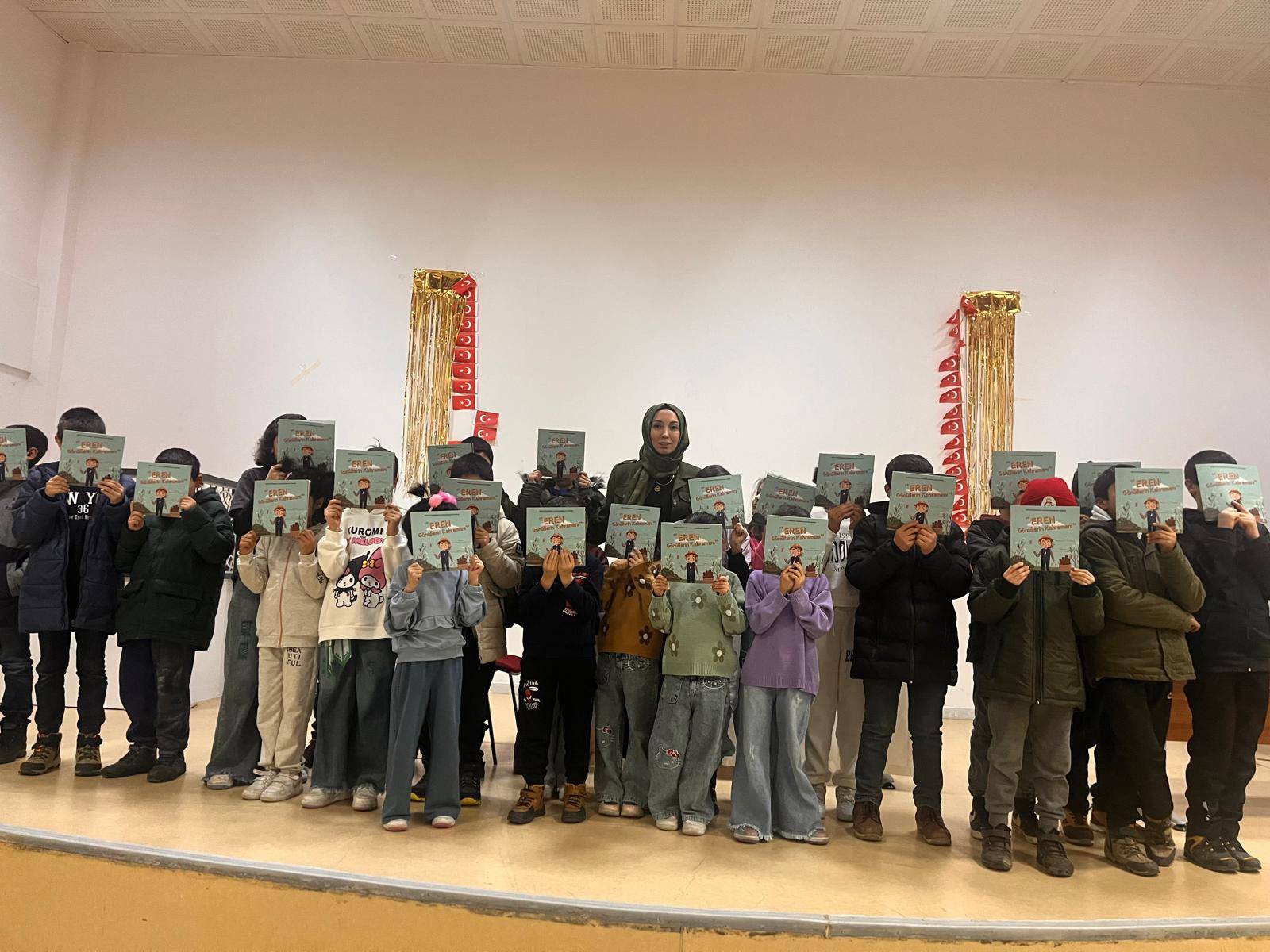 İl Müdürlüğümüze bağlı 0-18 Yaş Çocuk Evleri Sitesi Müdürlüğümüzde koruma ve bakım altında bulunan çocuklarımız, Eğitimci Yazar Sevdanur AHISKALI ile gerçekleştirilen anlamlı ve ilham verici bir etkinlikte bir araya geldi.