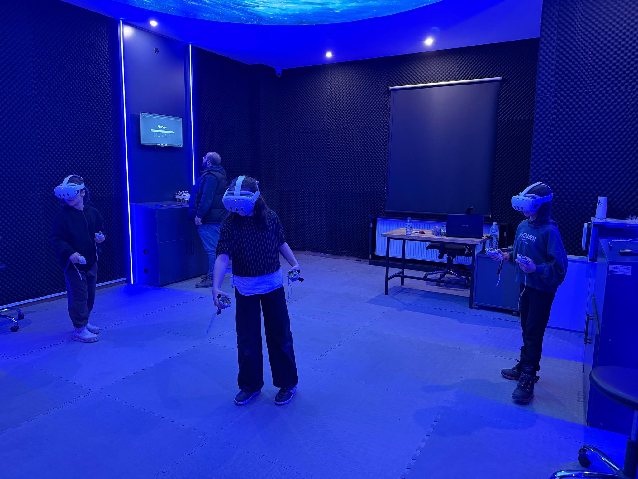 İl Müdürlüğümüze bağlı Çocuk Evlerinde korunma ve bakım altında bulunan çocuklarımız, Çorum Belediyemize ait bedestende yer alan oyun ve etkinlik alanlarında düzenlenen program kapsamında doyasıya eğlenme imkânı buldu