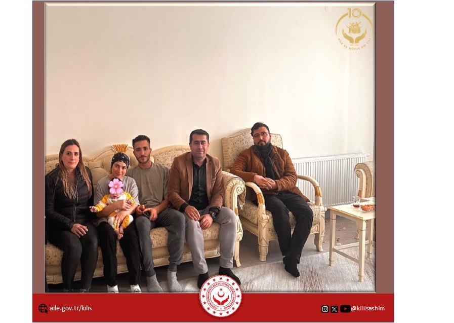 Müdürlüğümüze bağlı hizmet vermekte olan Sosyal Hizmet Merkezi Müdürlüğü Müdürümüz Abuzer BÜYÜKÇOŞKUN , Evlenecek Gençlerin Desteklenmesi Projesinden yararlanan genç çiftimizi ziyaret etti.