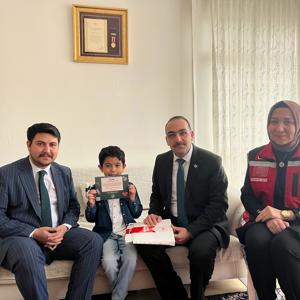 Şehitlerimizin ve Gazilerimizin Çocuklarının İlk Karne Heyecanında Sevincine Ortak Olduk - fotoğraf 1
