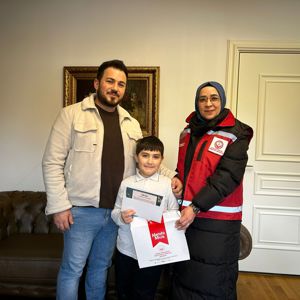 Şehitlerimizin ve Gazilerimizin Çocuklarının İlk Karne Heyecanında Sevincine Ortak Olduk - fotoğraf 7