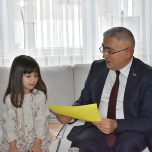 İl Müdürümüz Faruk Uysal, kahraman gazilerimizi ziyaret ederek, Kıymetli evlatlarının ilk karne günü heyecanına ortak oldu - fotoğraf 7