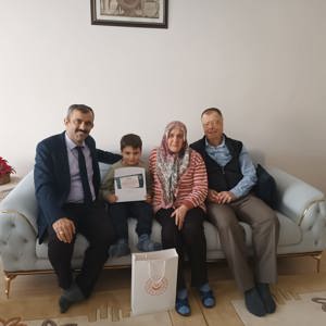 İlk Karne Heyecanı - fotoğraf 1