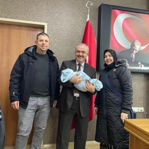 Hüsnü Bebeği Koruyucu Ailesine Kavuşturduk - fotoğraf 2