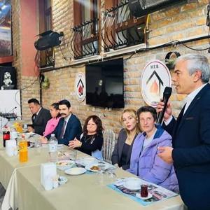 3 Aralık Dünya Engelliler Günü kapsamında Devrek’teki tüm engelli ve engelli aileleri yararına yemek programı düzenlendi. - fotoğraf 7