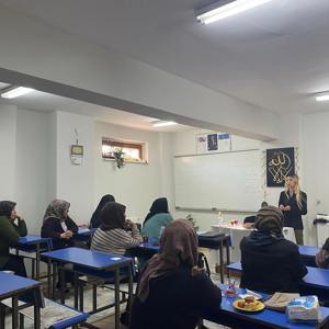 “Aile içi İletişim” başlıklı eğitim verilmiştir. - fotoğraf 2