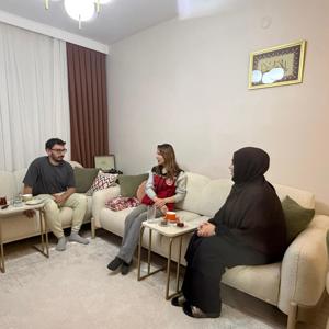 Evlenecek Gençlerin Desteklenmesi Projesi Kapsamında Yararlanan Çiftlerimizi Ziyaret Ederek, Sayın Bakanımız Mahinur ÖZDEMİR GÖKTAŞ’ın Tebriklerini İletiyoruz. - fotoğraf 2