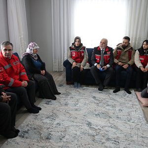 Bitlis’te Aile Sosyal Destek Programı ile Binlerce Haneye Ulaşıldı: “Biz Büyük Bir Aileyiz” - fotoğraf 3