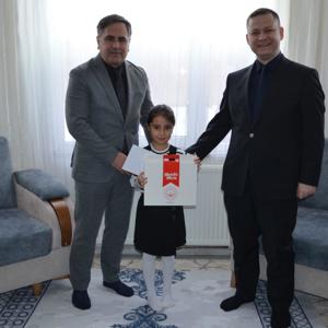 Şehit ve gazi çocuklarının ilk karne heyecanı - fotoğraf 2