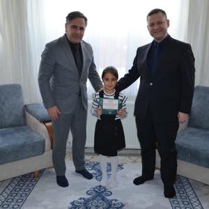 Şehit ve gazi çocuklarının ilk karne heyecanı - fotoğraf 1