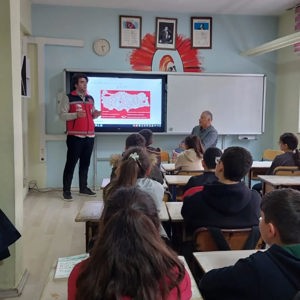 Ayancık’ta “Vatan ve Kahramanlık Buluşmaları” Kapsamında Anlamlı Söyleşi - fotoğraf 2