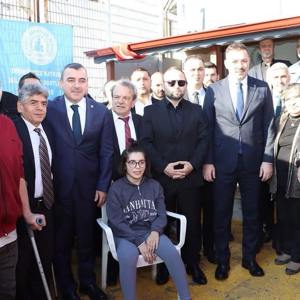 3 Aralık Dünya Engelliler Günü dolayısıyla, Türkiye Sakatlar Derneği Zonguldak Şubesi tarafından kermes etkinliği düzenlenmiştir. - fotoğraf 1
