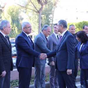 ADANA VALİMİZ SAYIN MUSTAFA YAVUZ GÖREVİNE BAŞLADI - fotoğraf 1