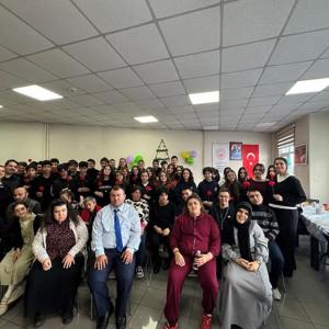 3 Aralık Dünya Engelliler Günü kapsamında özel bireylerimizi Bahçeşehir Koleji 9. sınıf öğrencileri ziyarete gelmişlerdir. - fotoğraf 1
