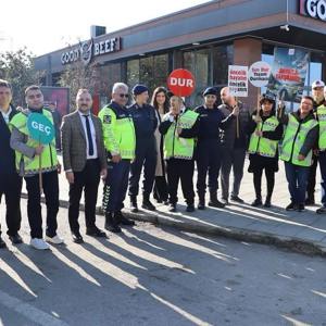 3 Aralık Dünya Engelliler Günü kapsamında  temsili trafik uygulaması gerçekleştirilmiştir. - fotoğraf 1