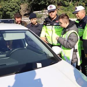 3 Aralık Dünya Engelliler Günü kapsamında  temsili trafik uygulaması gerçekleştirilmiştir. - fotoğraf 5
