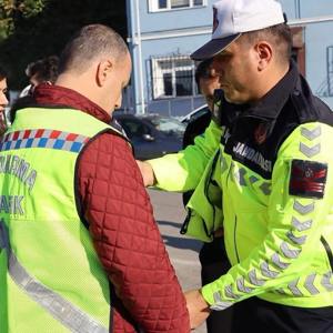 3 Aralık Dünya Engelliler Günü kapsamında  temsili trafik uygulaması gerçekleştirilmiştir. - fotoğraf 7