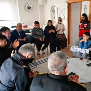 Valimiz Dr. Ahmet Hamdi Usta’dan Şehit Aileleri ve Gazilerimize Ziyaret - fotoğraf 1